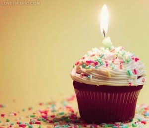 Happy-Birthday-Cupcake
